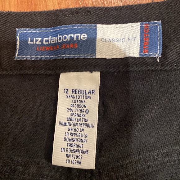 Liz Claiborne black jeans. Size 12 regular - Picture 4 of 6